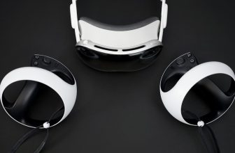 Apple Vision Pro owners can buy PSVR2 controllers from Apple