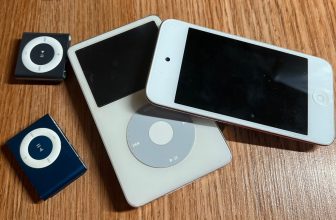 Young adults turn to iPods and vintage tech over iPhones