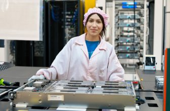 Apple accelerates U.S. manufacturing with Mac mini production